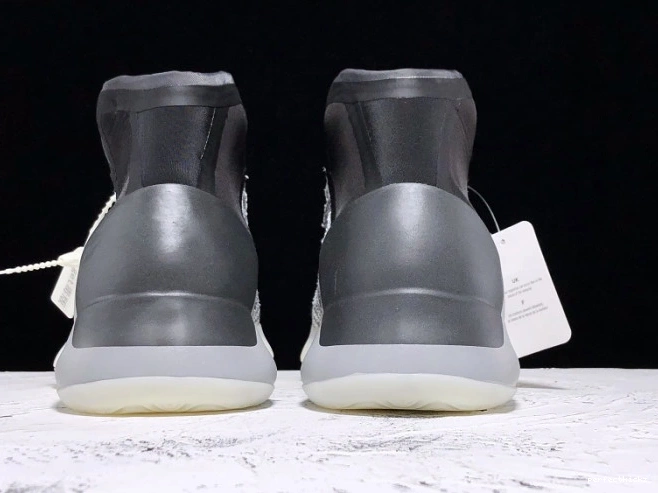 Basketball Quantum Adidas Yeezy EG1535 0804